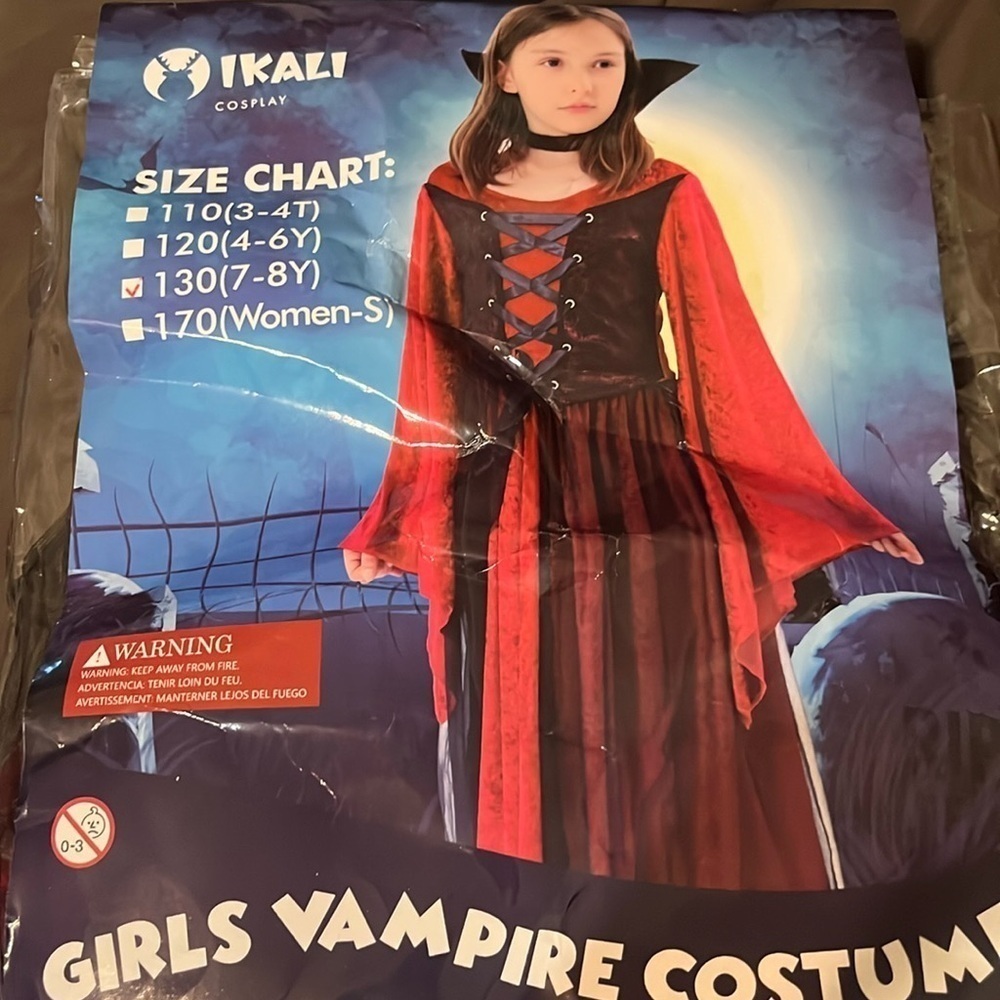 *New*  Girls Vampire Costume  size 7-8